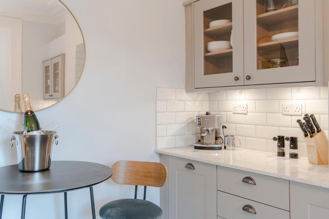 Lux And Spacious 4 Bedroom Apt Camden Лондон Экстерьер фото